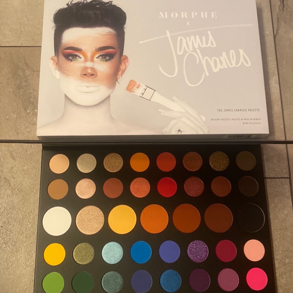 The James Charles Palette brand new and untouched - Artistry Palette Morphe